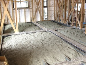 鋼製大引の設置 鋼製大引の設置