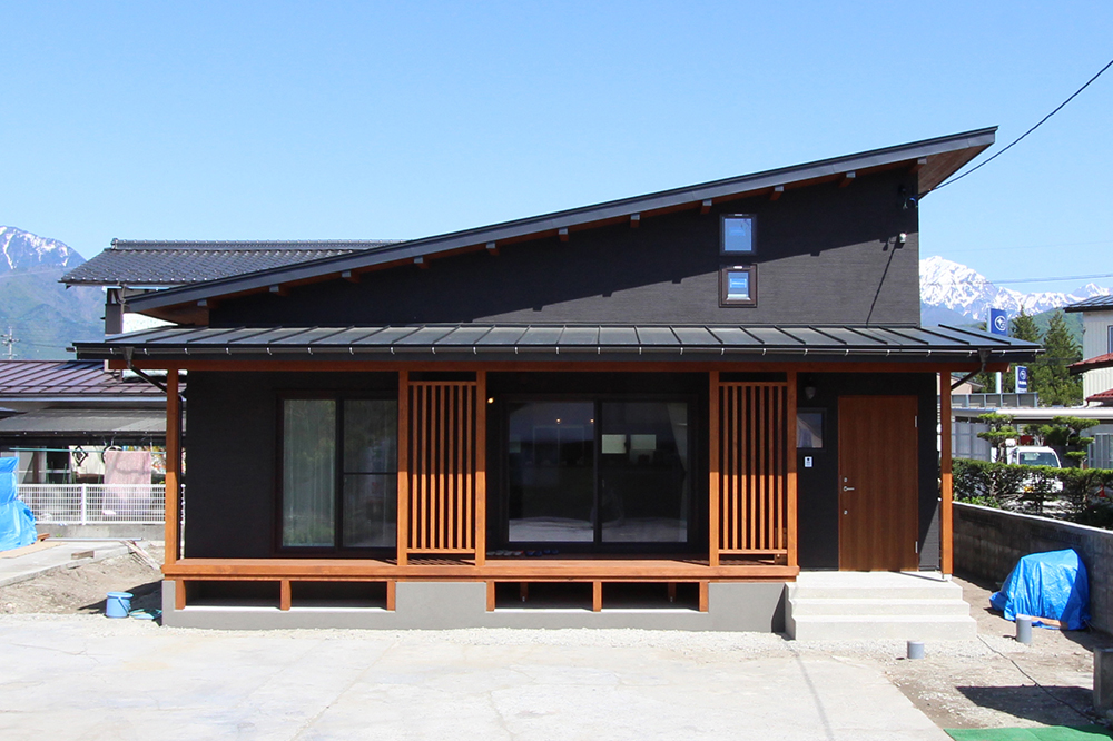 自然に寄り添った平屋 ロフトの家 長野県松本市工務店 木族の家