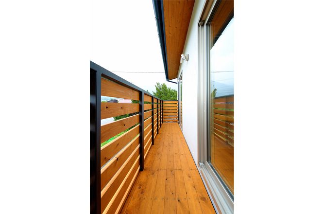 202407f-balcony-2.jpg