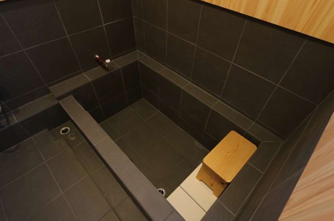 23_bathroom_IMG_2507