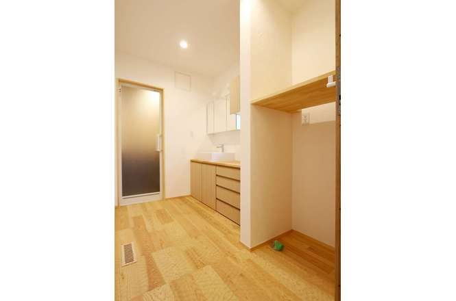 24_changing-room_IMG_2490-2_thumb